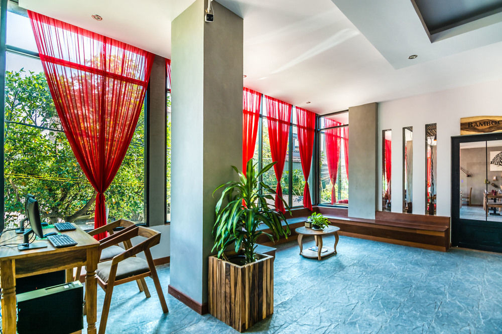 Diamond Palace Resort & Sky Bar Пном Пен Екстериор снимка