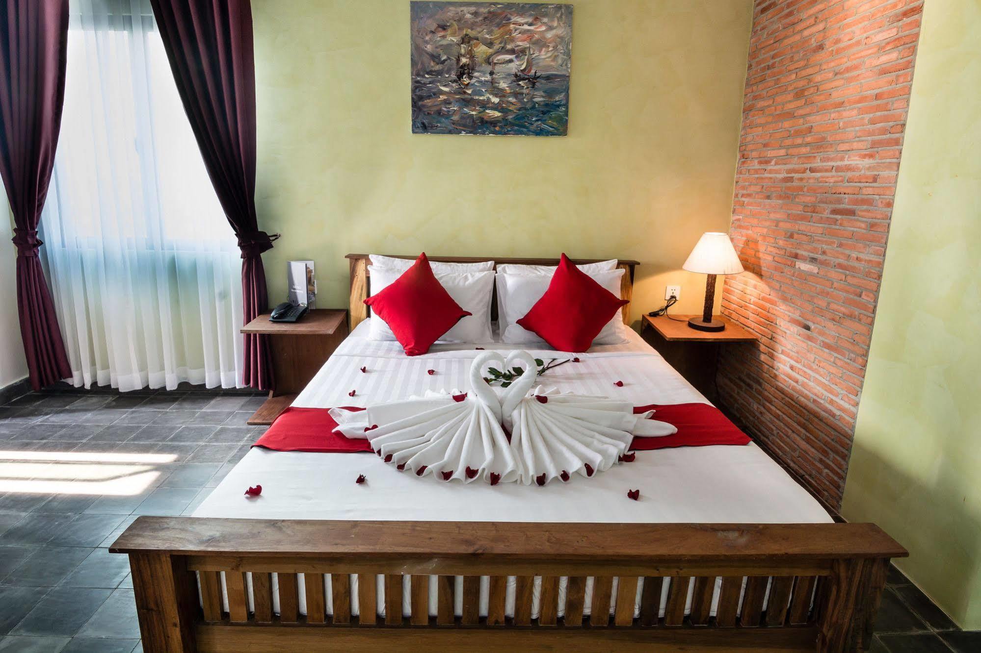 Diamond Palace Resort & Sky Bar Пном Пен Екстериор снимка