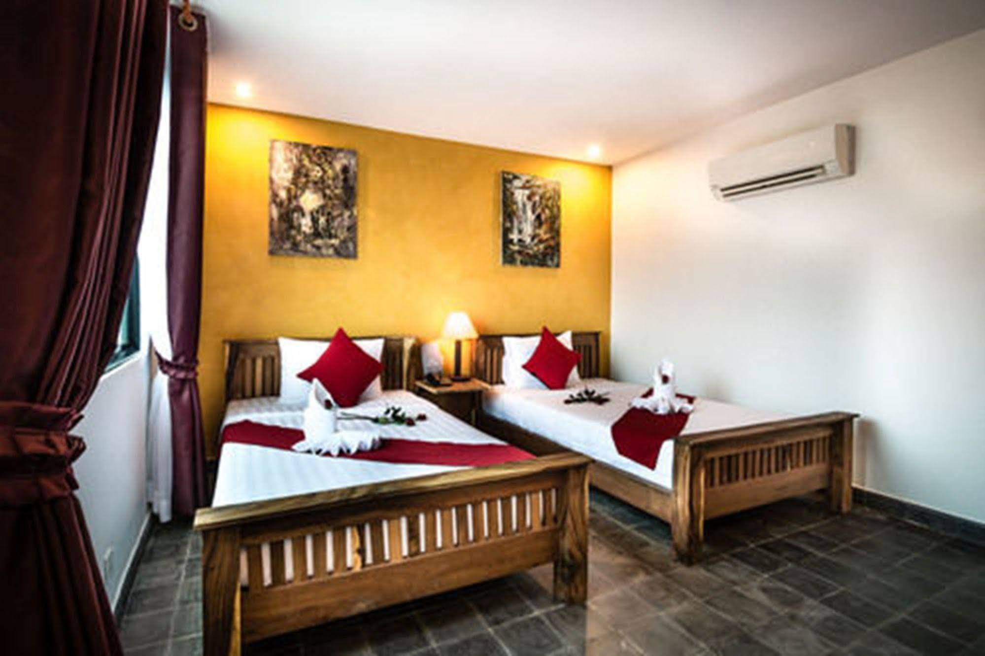 Diamond Palace Resort & Sky Bar Пном Пен Екстериор снимка