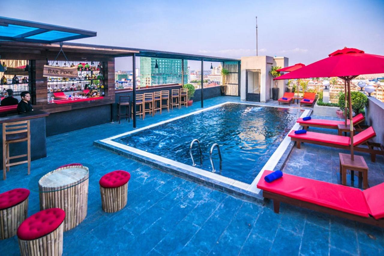 Diamond Palace Resort & Sky Bar Пном Пен Екстериор снимка